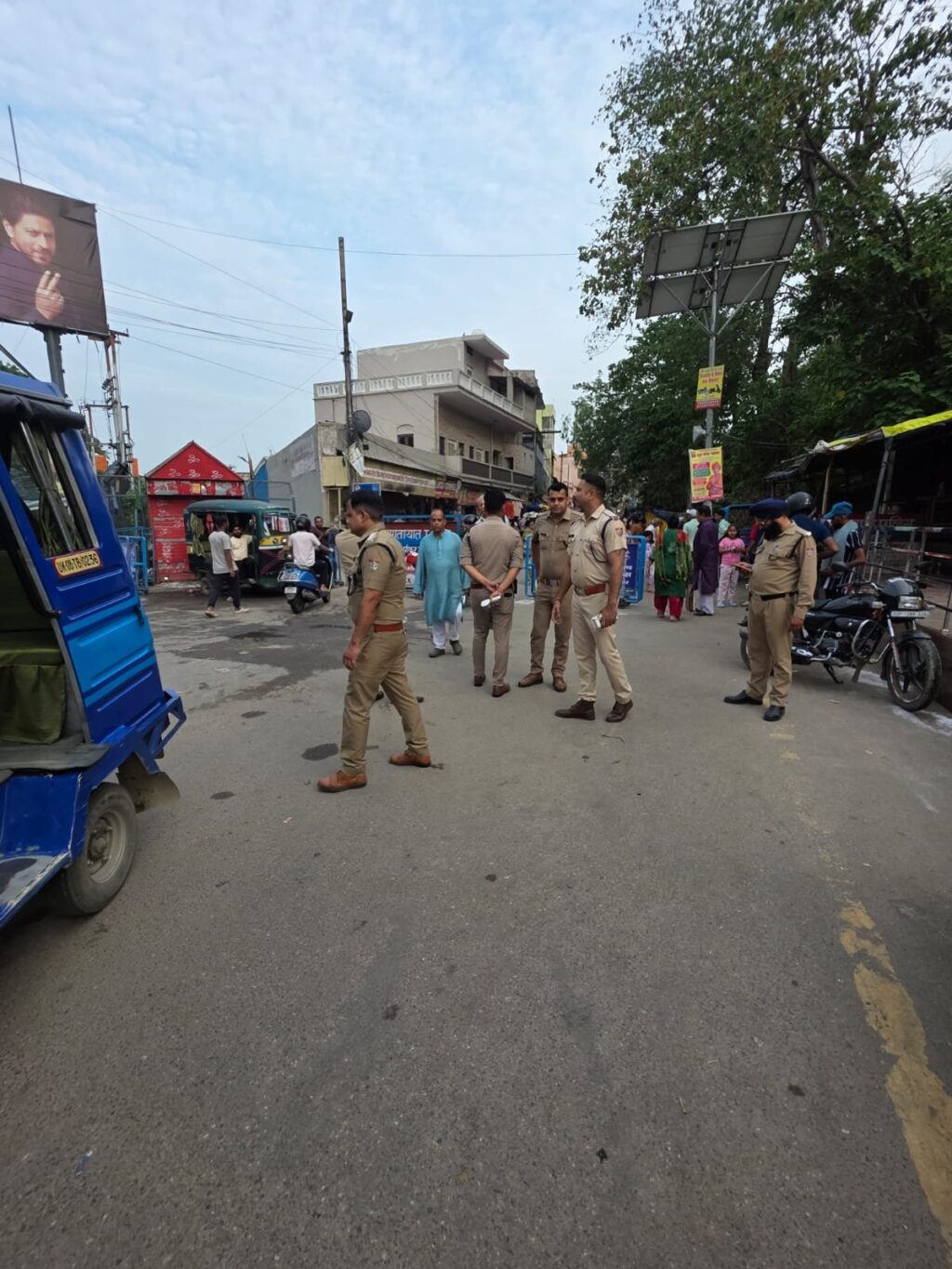 जाम-व-भीड़-से-निजात-दिलाने-के-लिए-हरिद्वार-पुलिस.jpg
