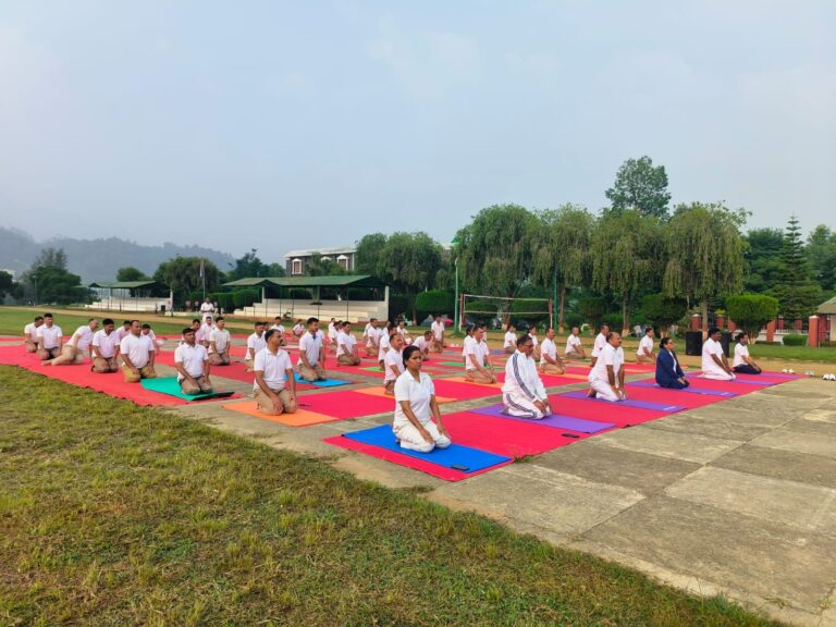 जिला-आयुर्वेदिक-एवं-यूनानी-अधिकारी-डॉक्टर-चंद्रकला-भैसोड़ा-के-निर्देशन.jpg