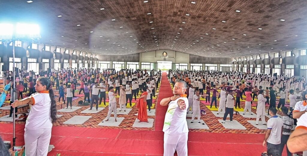 प्रेम-नगर-आश्रम-में-योग-का-आध्यात्मिक-महोत्सव.jpg