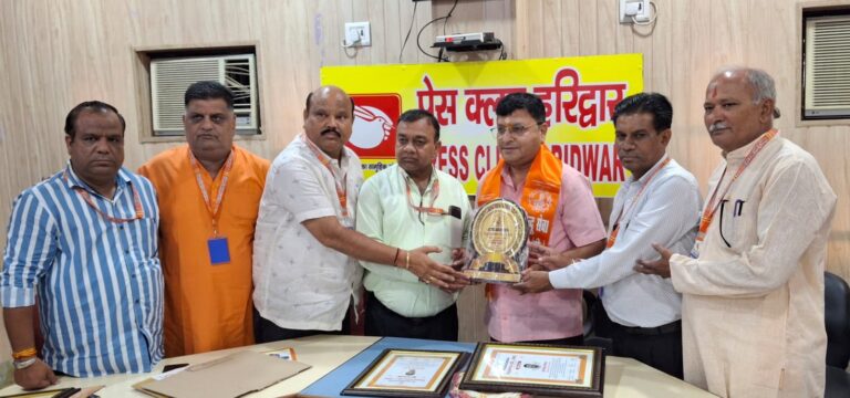 मां-गंगा-की-गोद-में-होगा-1121-लावारिस-अस्थि-कलश.jpg