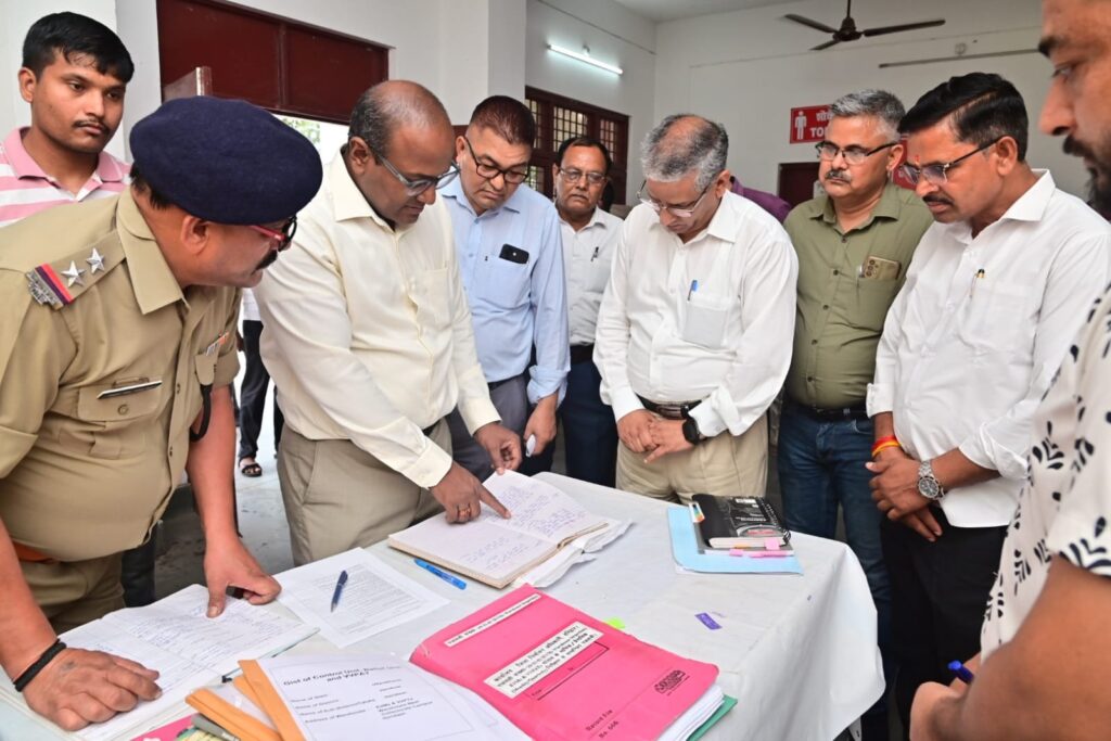 मुख्य-निर्वाचन-अधिकारी-ने-राष्ट्रीय-राजनैतिक-दलों-के-प्रतिनिधियों-के.jpg