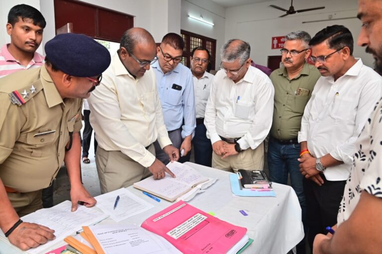मुख्य-निर्वाचन-अधिकारी-ने-राष्ट्रीय-राजनैतिक-दलों-के-प्रतिनिधियों-के.jpg