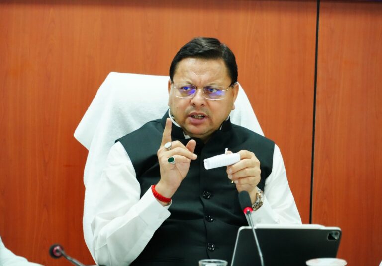 मुख्यमंत्री-के-निर्देश-पर-पत्रकारों-और-उनके-परिजनों-के-लिए.jpg