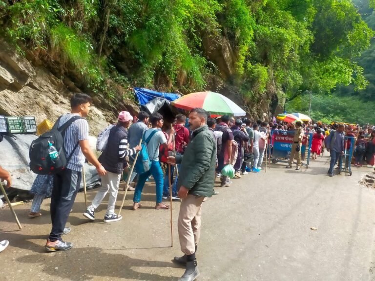 सोनप्रयाग-से-केदारनाथ-धाम-जाने-वाली-पैदल-यात्रा-का-हो.jpeg