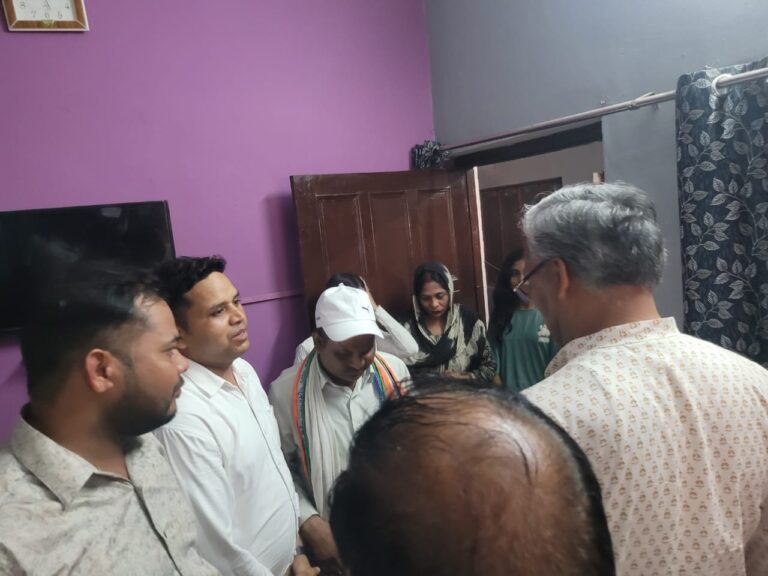हरिद्वार-सांसद-रावत-ने-पूर्व-राज्य-मंत्री-नेपाल-सिंह-के.jpg