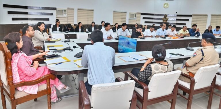 जिलाधिकारी-की-अध्यक्षता-में-जिला-महिला-एवं-बाल-कल्याण-संरक्षण.jpg