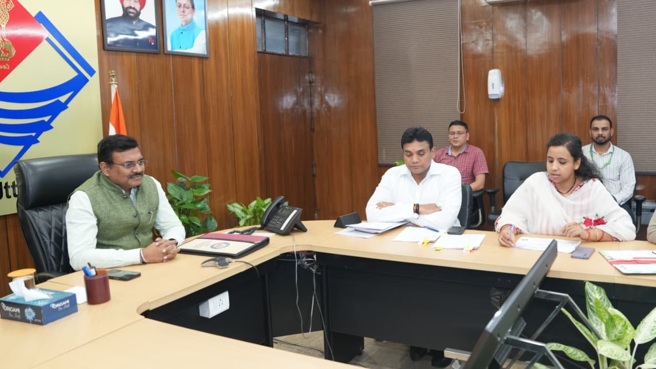 मुख्य-सचिव-ने-बैठक-में-जन्म-मृत्यु-पंजीकरण-की-प्रक्रिया-एवं.jpg