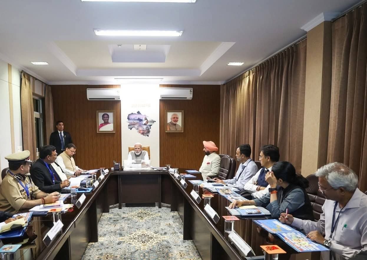 प्रधानमंत्री-श्री-मोदी-जी-के-देवभूमि-उत्तराखंड-आगमन-पर-मुख्यमंत्री.jpg