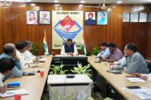 मुख्य-सचिव-की-अध्यक्षता-में-प्रदेश-सरकार-और-डीआरएम-मुरादाबाद.jpg