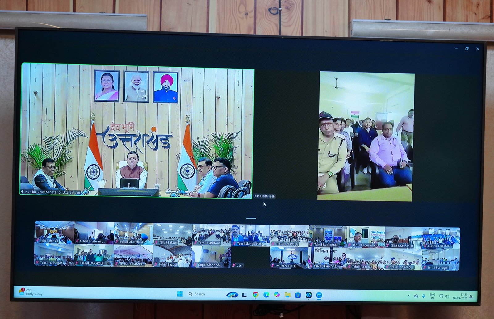 मुख्यमंत्री-धामी-ने-तहसील-स्तर-पर-जनता-से-किया-वर्चुअल.jpg