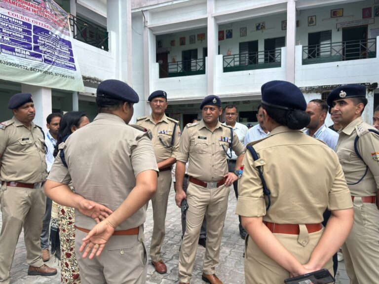 हरिद्वार-कप्तान-की-पहल-पर-पुलिस-मॉडल-स्कूल-में-लगाया.jpg