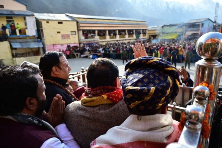 श्री-केदारनाथ-धाम-के-कपाट-हुए-बंद-मुख्यमंत्री-श्री.jpg