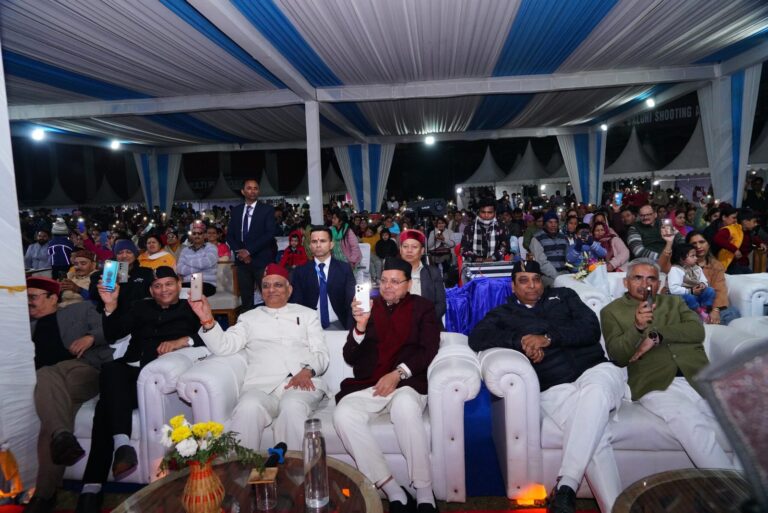 1764517823_668_उत्तराखंड-लोक-विरासत–2025-कार्यक्रम-में-मुख्यमंत्री-पुष्कर-सिंह-धामी-हुए.jpg