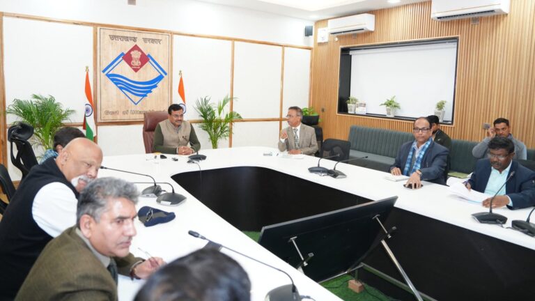 मुख्य-सचिव-की-अध्यक्षता-में-सचिवालय-में-पूंजी-निवेश-के.jpg