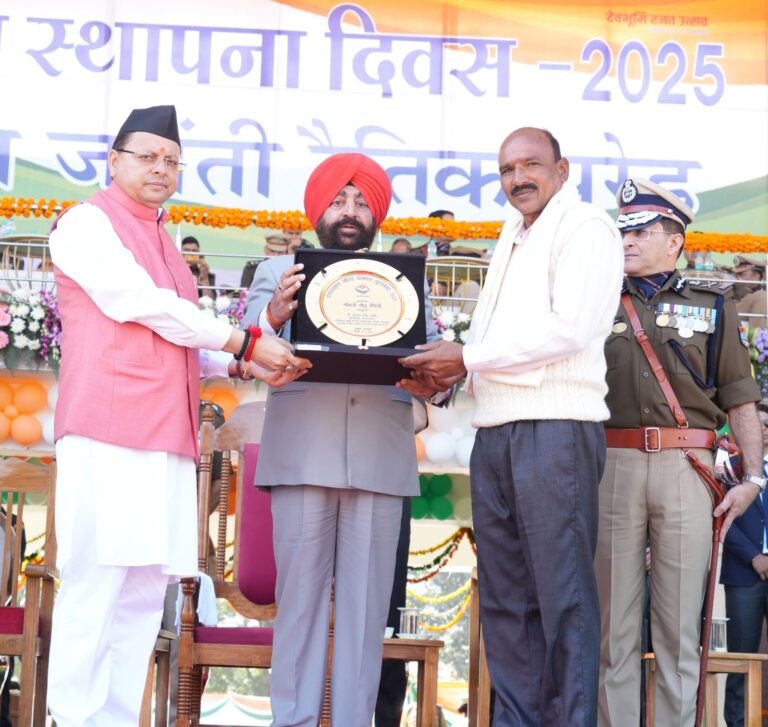 राज्य-स्थापना-के-रजत-जयंती-समारोह-में-राज्यपाल-ने-रैतिक.jpeg