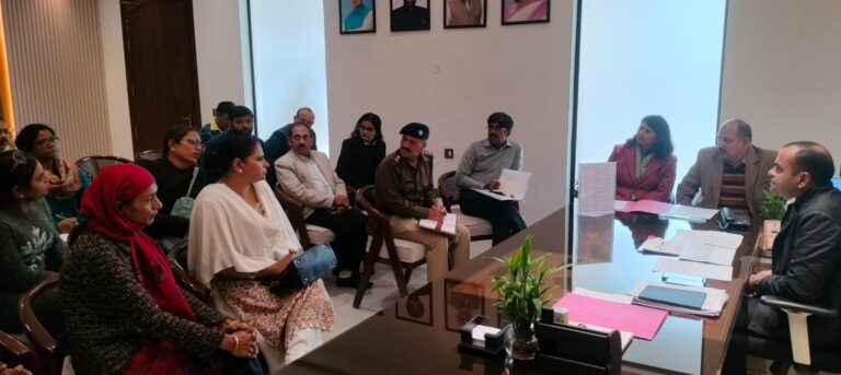 जिलाधिकारी-की-अध्यक्षता-में-हुई-ट्रान्सजेंडर-प्रोटेक्शन-सैल-की-बैठक.jpg