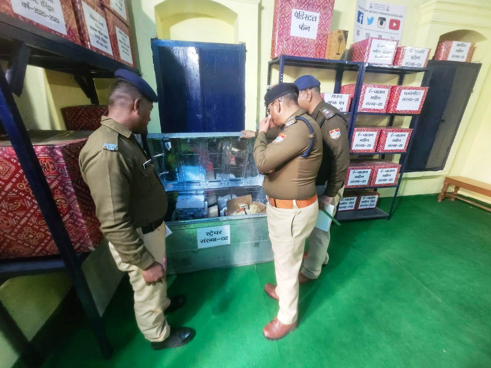 पुलिस-उपाधीक्षक-यातायात-संजय-चौहान-ने-किया-यातायात-पुलिस-लाइन.jpeg