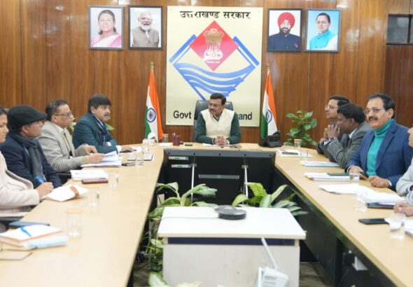 मुख्य-सचिव-की-अध्यक्षता-में-उत्तराखंड-मेट्रो-रेल-शहरी-बुनियादी.jpg