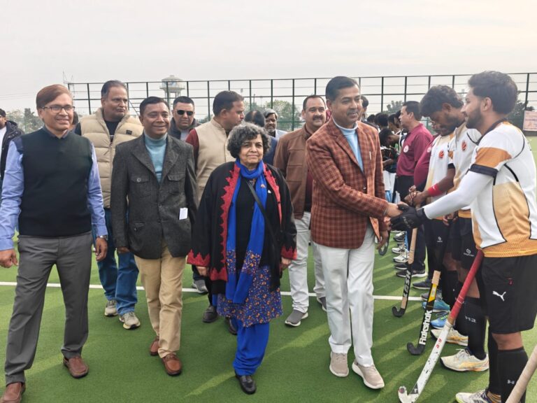 वंदना-कटारियॉ-स्टेडियम-परिसर-मे-उत्तर-क्षेत्र-अन्तर-वि0वि0-हॉकी-चैम्पियनशिप.jpeg