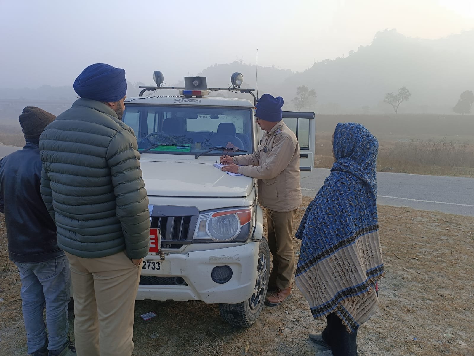 सत्यापन-के-लिए-कड़ाके-की-ठंड-एवं-कोहरे-के-बीच.jpg