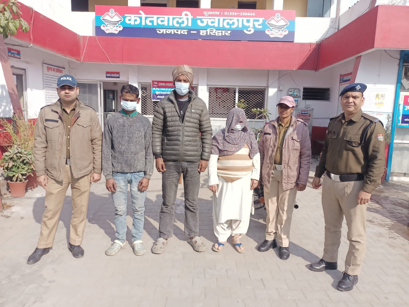 हरिद्वार-पुलिस-की-वारण्टियों-के-विरुद्ध-कार्यवाही.jpg