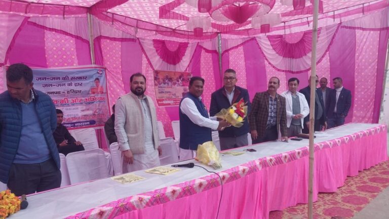 1771421516_944_जन-जन-की-सरकार-जन-जन-के-द्वार-कार्यक्रम-में.jpg