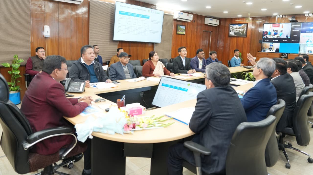 मुख्य-सचिव-की-अध्यक्षता-में-सीजीडी-परियोजनाओं-की-व्यापक-समीक्षा.jpeg
