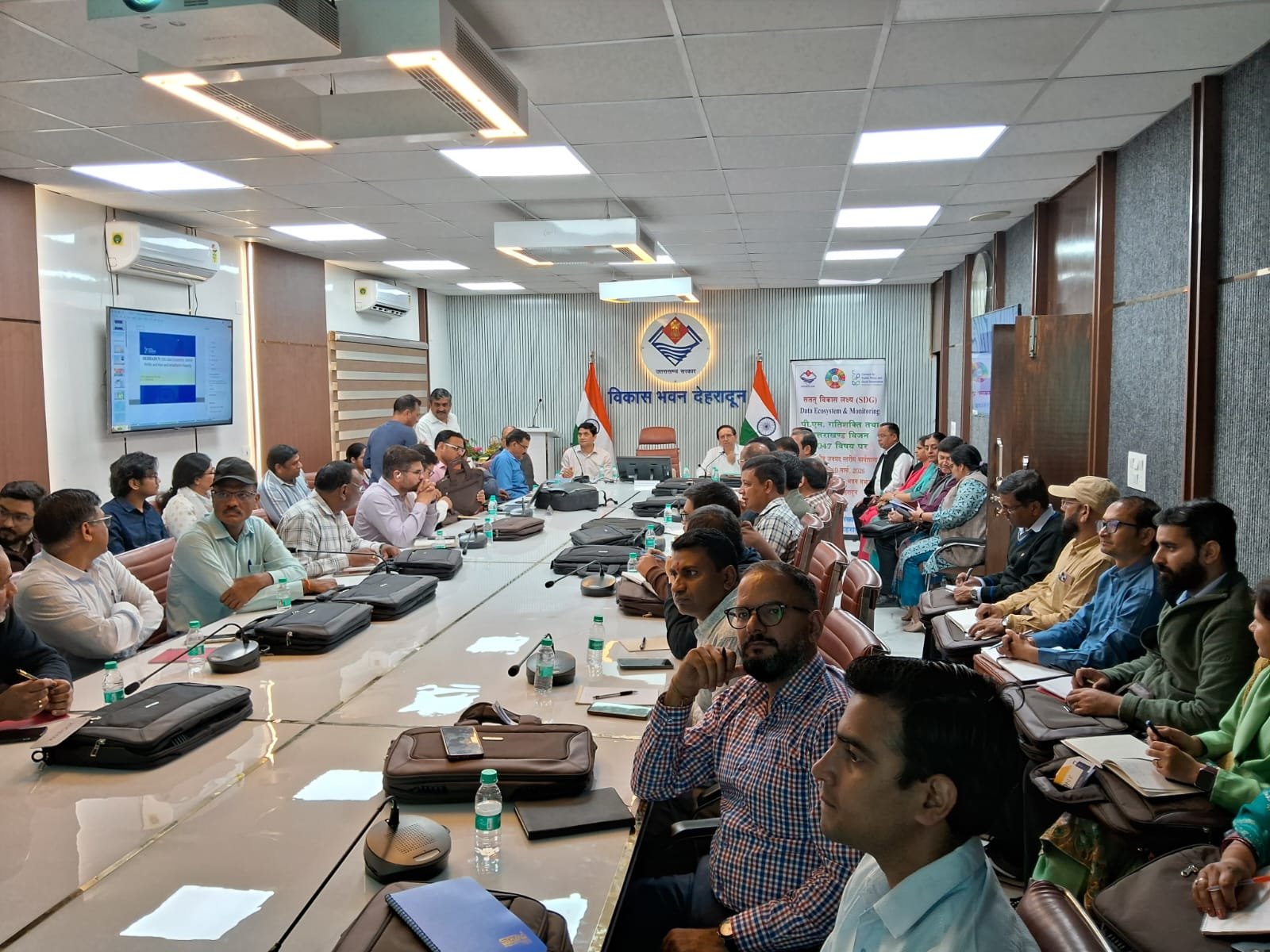कार्यशाला-में-समस्त-जनपदस्तरीय-अधिकारियों-तथा-समस्त-खण्ड-विकास-अधिकारियों.jpg