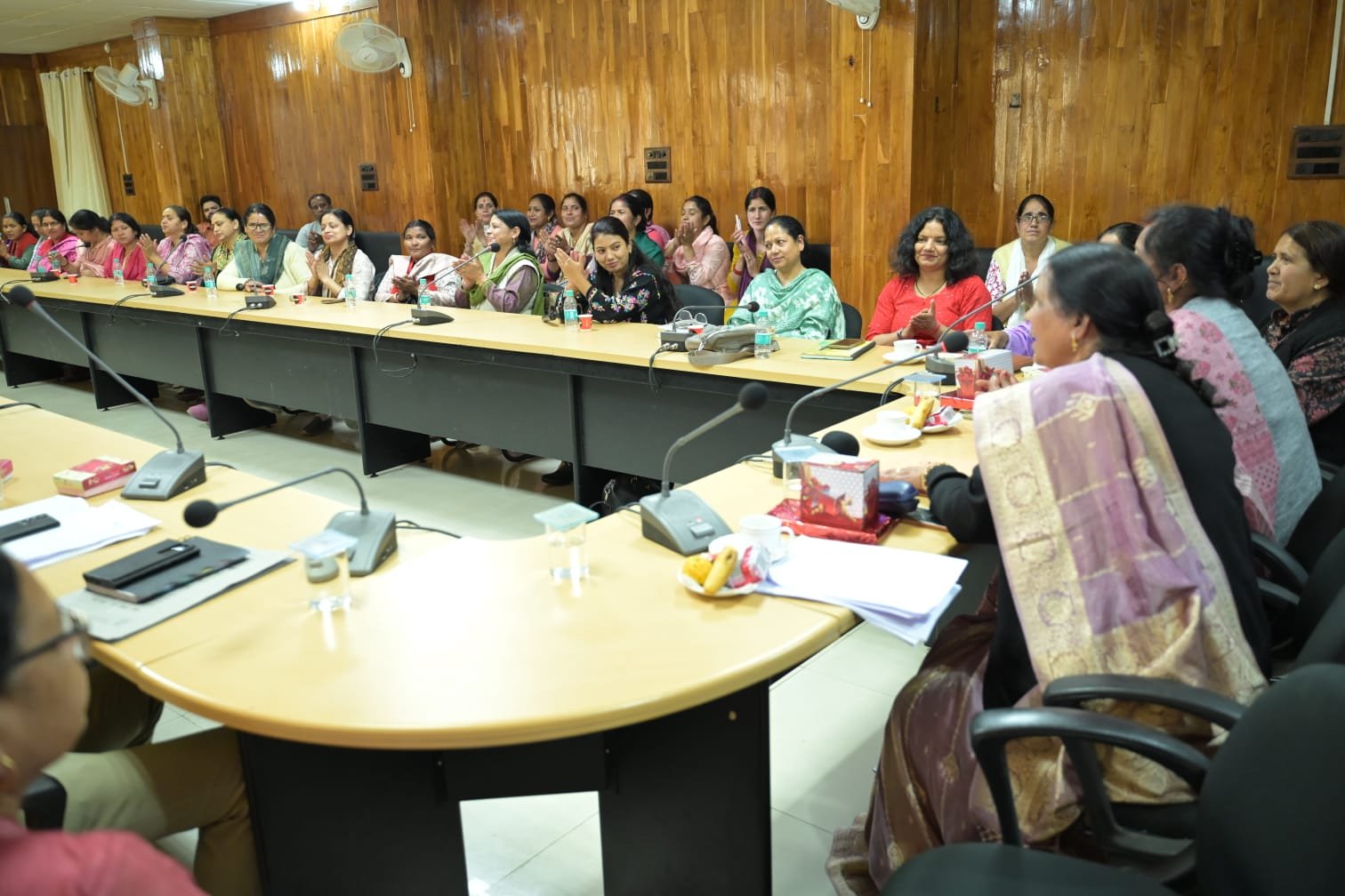 विकास-भवन-सभागार-में-आयोजित-हुआ-महिला-जनसुनवाई-कार्यक्रम.jpg